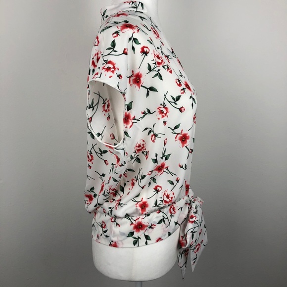 Triple Seven Button Up Front Tie Floral Blouse Large Cap Sleeves - Picture 4 of 14